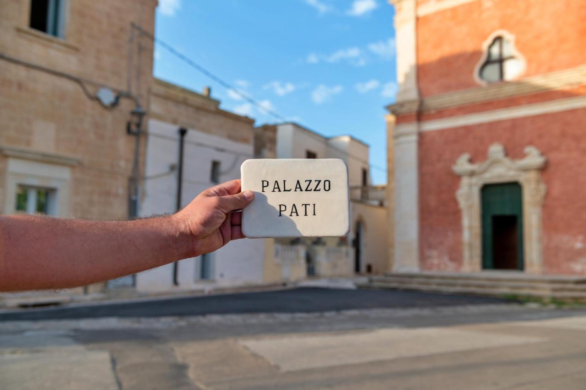 Palazzo Pati Hotel Tiggiano Eksteriør billede